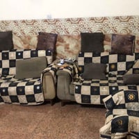 ٤ قنفات • بدون مفارش