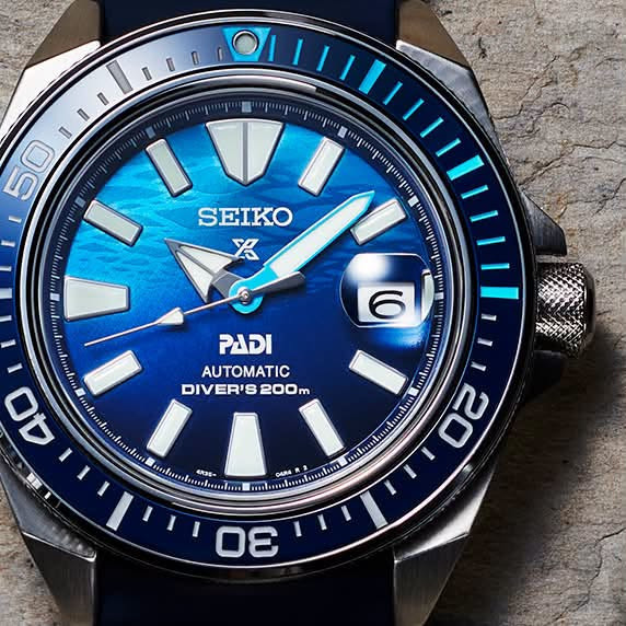 Seiko Prospex 

PADI Diver
متوفر وكالة ضمان سنة 

قطر 43.8

اوتوماتيك 

احتياطي الطاقة 41 ساعة 

23 حجر 

مقاوم للماء 200 متر 

قفل بحري 

طوق دوار 

لامينوس بالكامل 

توجد خدمة توصيل 

***********
