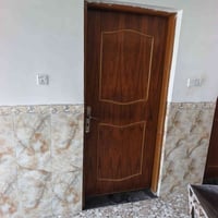 أبواب مستعمل • خشب صاج • ١٠ أبواب