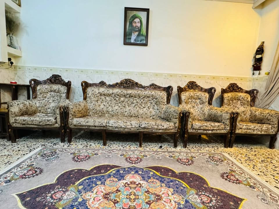 السلام عليكم تخم للبيع نضيف السعر 250
رقم ‭***********‬
