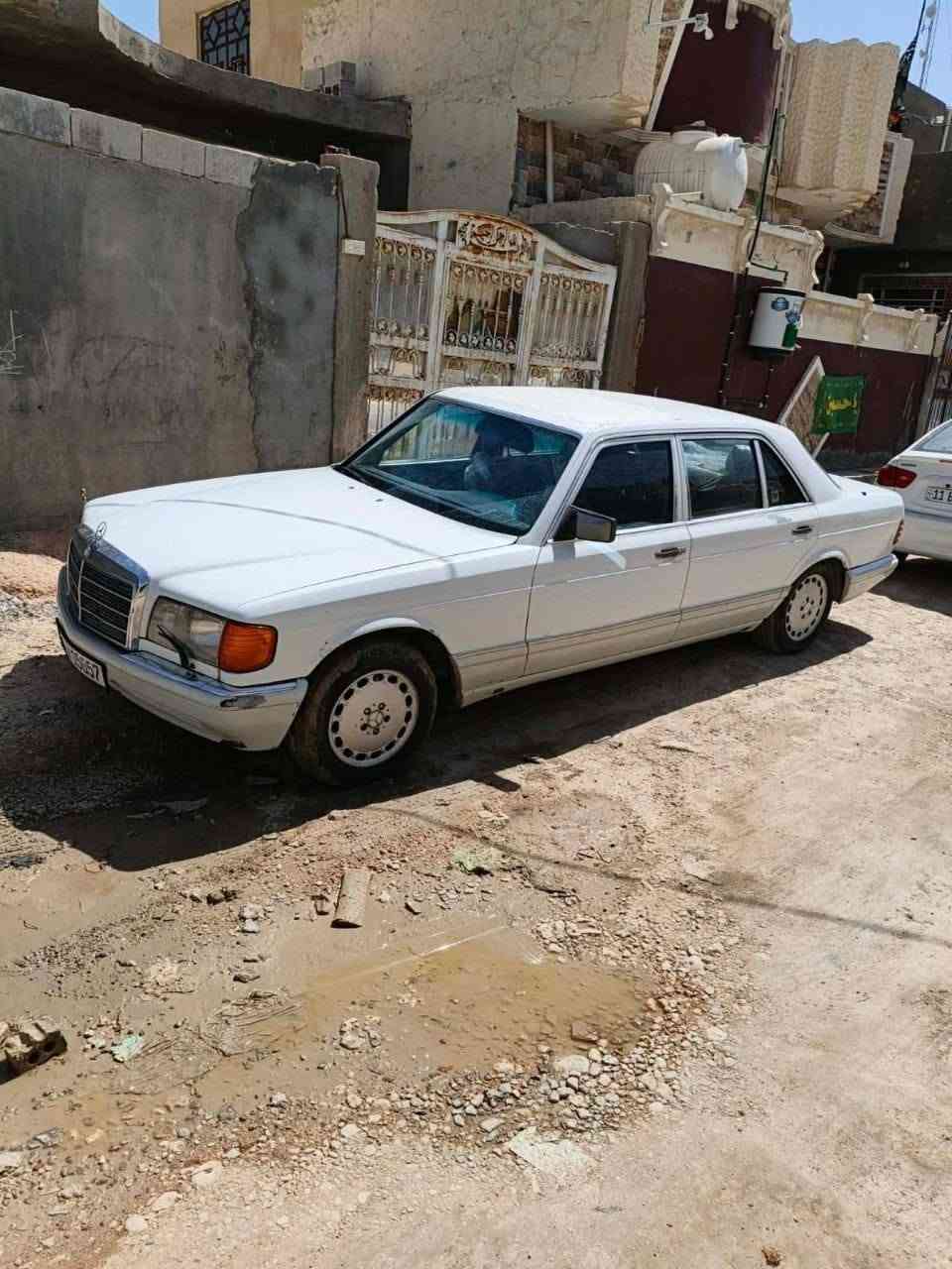 للبيع مارسدس 88رئاسي باب طويل السياره جاهزه بيها ملاحظات قليله رقم بغداد بسمي تحويل موباشر المكان يوسفيه ***********
