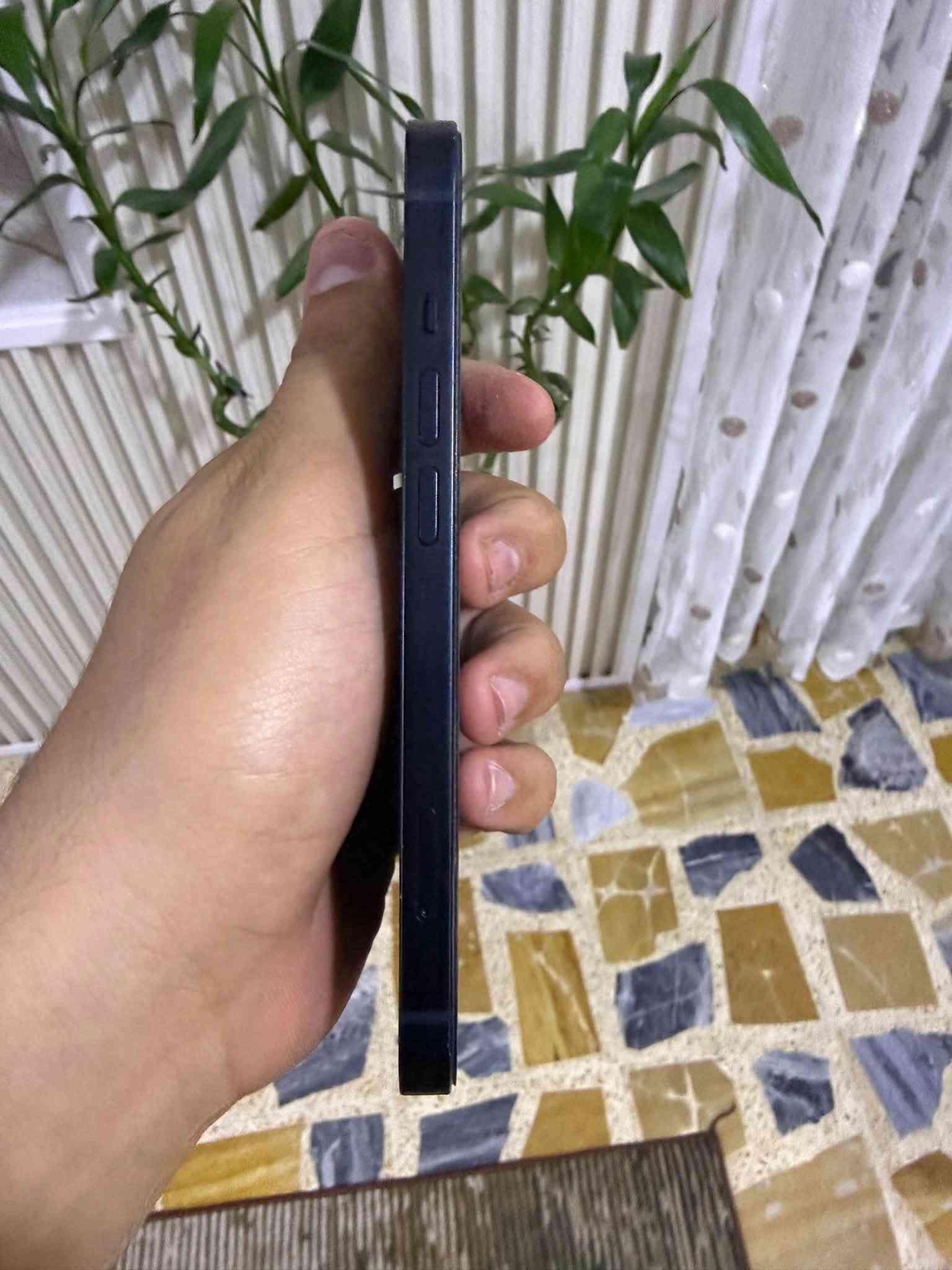 آيفون ١٣ • ١٢٨ • بطارية ٩٦٪