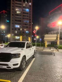 شاشة تيسلا • ٦٠٠٠٠ ميل • أربيل