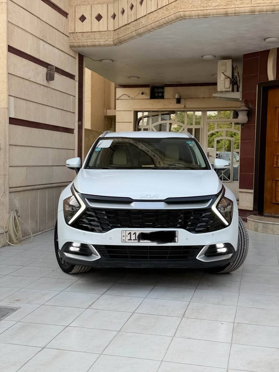 السلام عليكم 🌹
🚘 كيا سبورتج 2025 للبيع

🔹 بصمة تشغيل + بصمة أبواب
🔹 تشغيل عن بُعد
🔹 إشارات بالمراية
🔹 حساسات أمامية وخلفية
🔹 ويل 19
🔹 مرايا شفط
🔹 شفتات سرعة
🔹 4 أنظمة قيادة
🔹 محرك 2000 DOHC
🔹 الممشى: 53 ألف كم

✅ السيارة مكفولة فقط BDR بالباب
✅ رقم بغداد — تحويل ثاني يوم

📍 الموقع: بغداد / شارع فلسطين

💰 السعر: 208 ورقة
🔸 وبيها مجال بسيط

📞 ***********
