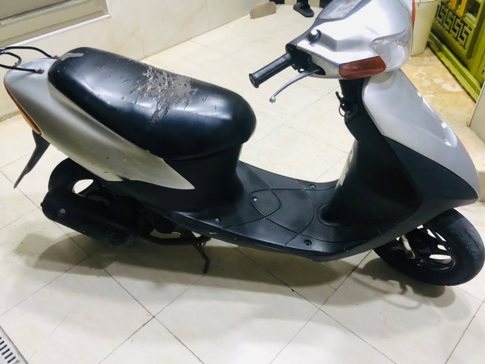 السلام عليكم 
دراجه للبيع
سازوكي رياضي 
سرعه ٦٠
دارجة كامله مابيهه نقص 
٣٥٠الف 
وهذا رقمي  ‭***********‬
