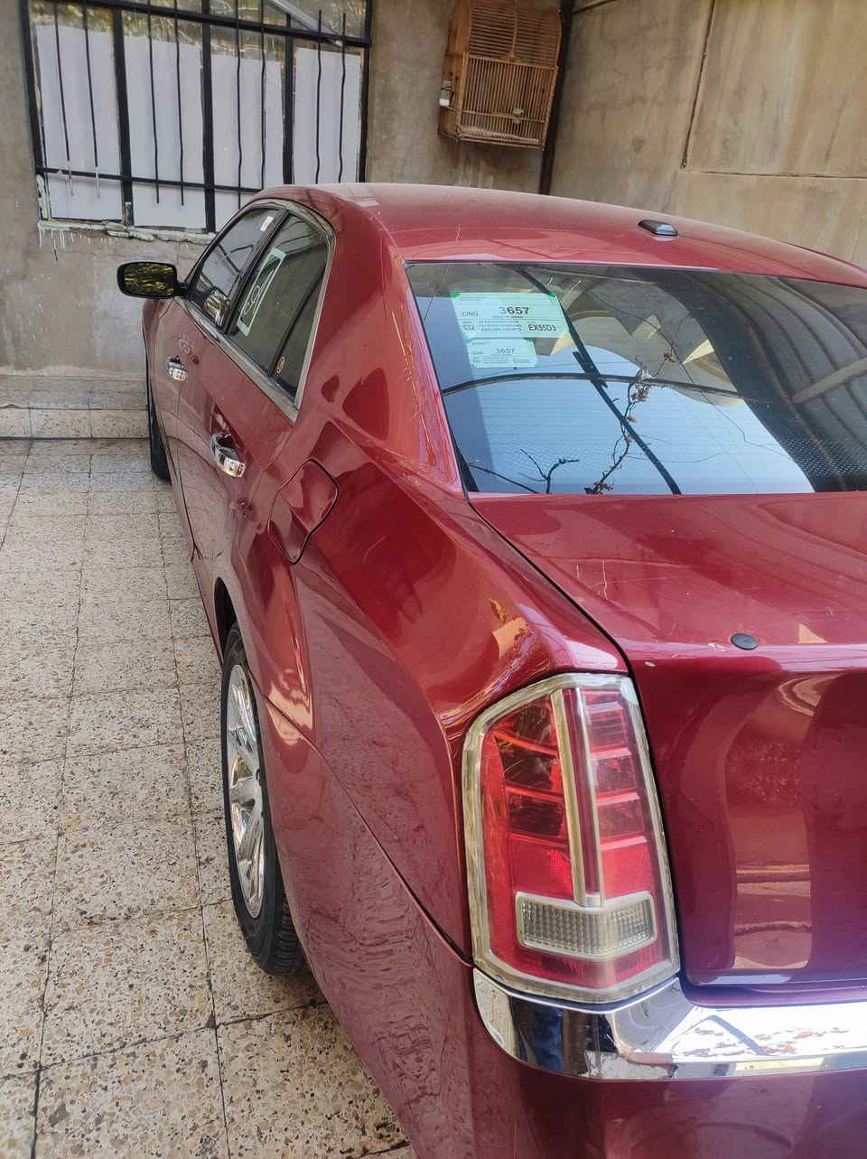 اوباما موديل 2012 المواصفات 
فول فول فقط فتحة  سقف ما بيها 
 وارد خليجي   داخلها صاجي سياره جاهزه من كل شي. بس تحب ستر الله 
 السعر 150 وبيها مجال قليل  
 بس الشراي يخابرني  
 ***********
