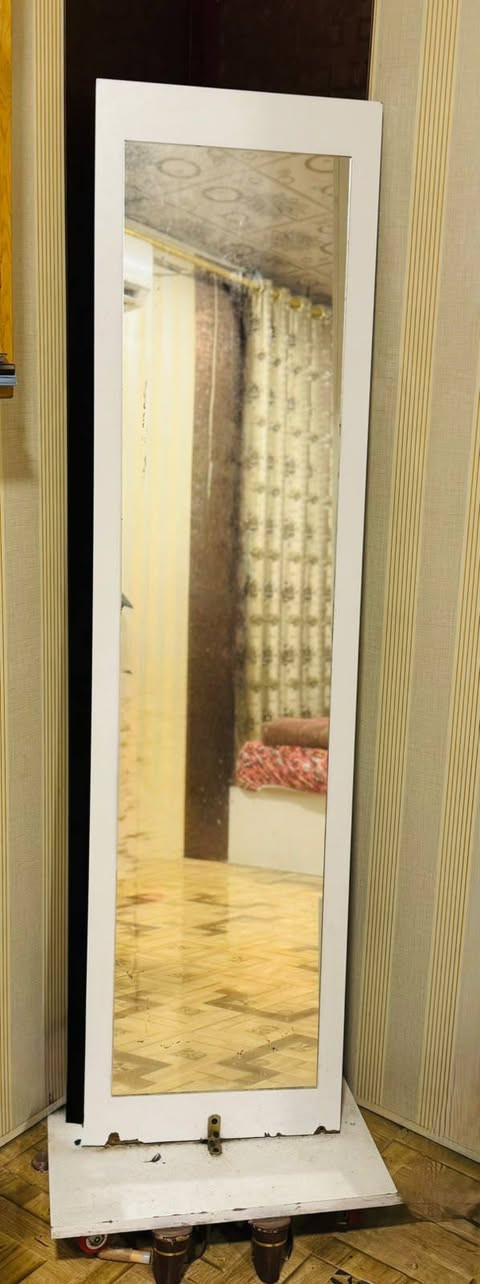 السلام عليكم غرفه ماليزي + دوشك ضغط (طبي) غرفه كامله مكتمله مكاني بابل حي الامير 2 قرب مستشفى الجمهوري *********** سعر مناسب
