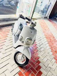 بوليس • ٤٩ • كابريتر