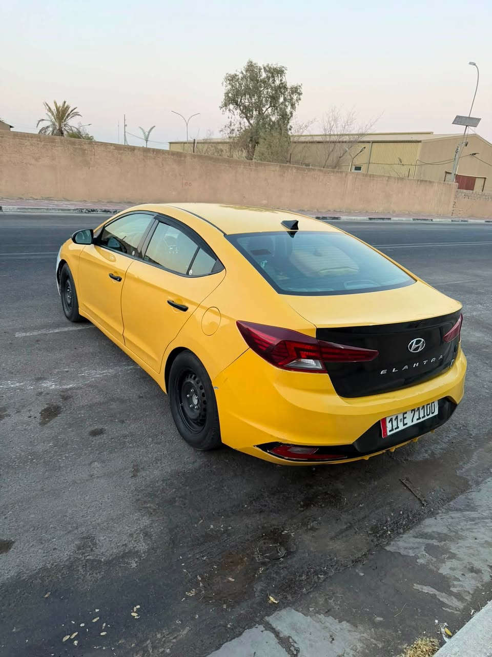 سلام عليكم النترا 20 بغداد إنكليزي تحويل ثاني يوم 

مكينة 2000 دوش على وضع الشركة مامفتوحة كير at مكفولات 

السيارة منضومة غاز جديدة شادلها ومنضومة تبريد ومنضومة زنون عالي ناصي شادهن على أيدي 

السيارة حدادية تخم تاير خير من الله 

صور الحادث مرفقة فقط باب تبديل 

السعر 113 قفل 🔒 

مكاني كربلاء 

‭***********‬
***********
