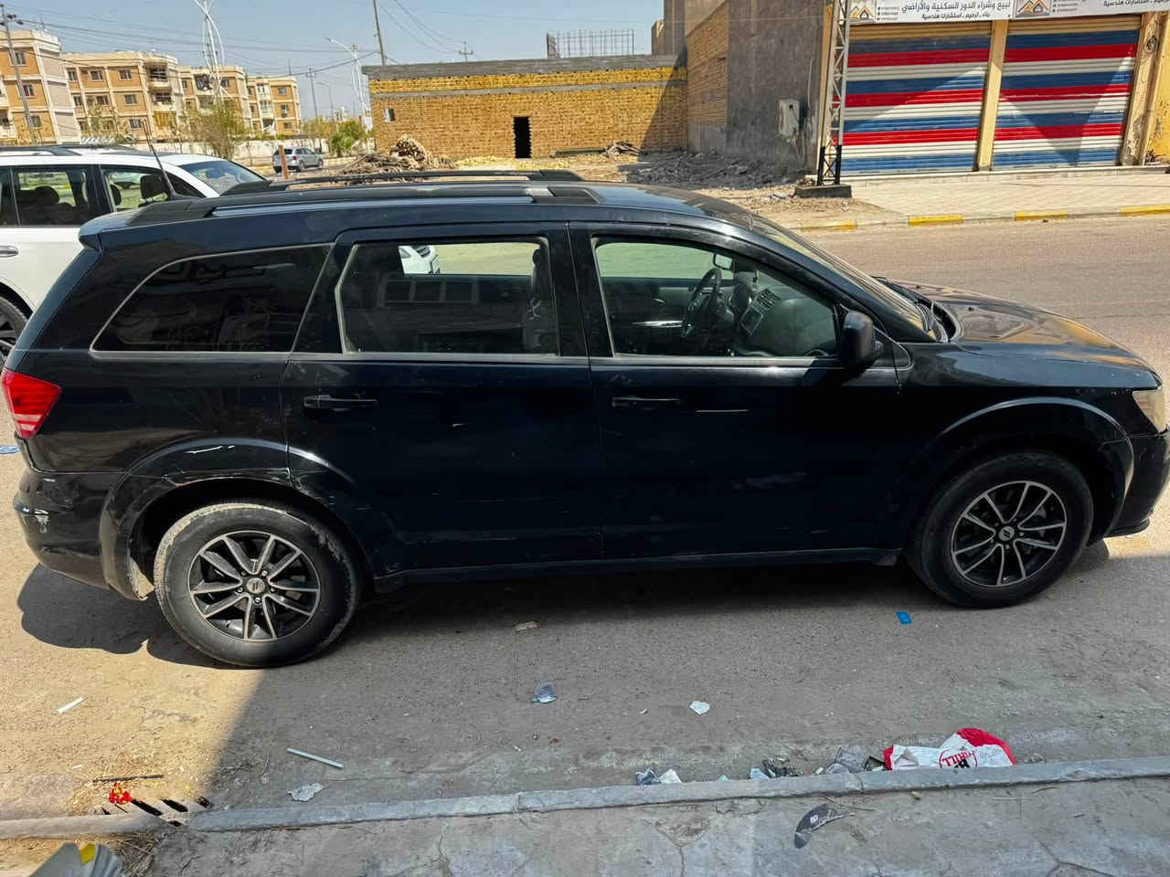السلام عليكم دوج جورني 2018 هاذا حادثها بل صوره بدون دواخل توني شديتلها كير ومكينه وصدر جديد السياره ماشيه77miالسياره تخبل ونضيفه بيها ملاحضات بسيطه السياره مكانها ناصريه وبسمي السياره ثاني يوم اداورلك  السعر (105)رقمي***********
