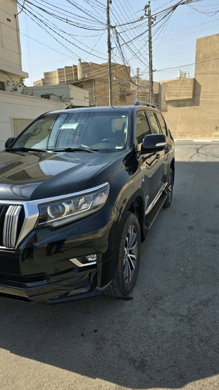 سلام عليكم برادو2022 txs سبعينيه  6 سلندر جديده لوك تخم تاير برجستون جديد الاصلي مكفوله من الضرر رقم بغداد بأسمي مكان كربلاء ***********
