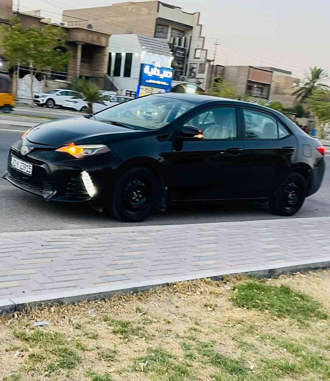 كورلا 2018 SE شمالي شرط تحويل 
كير - محرك - تبريد - تدفئة كله مكفول 
ماشية 103 وقابل للزيادة 
رادار بلادي - شاشة بلادية - نضام سبورت - ويل كب وطخم تاير جديد
حادث خلفي بجم كبس لالغد ولاشاصي 
بيهة صبغ قبق جنطة وجاملغات خلفية وباب خلف السائق وجاملغ امامي بدون دواخل 
عارضيهة 125 وبيهة مجال 
العنوان بغداد / حي الجهاد قرب مجمع السلام السكني 

***********
