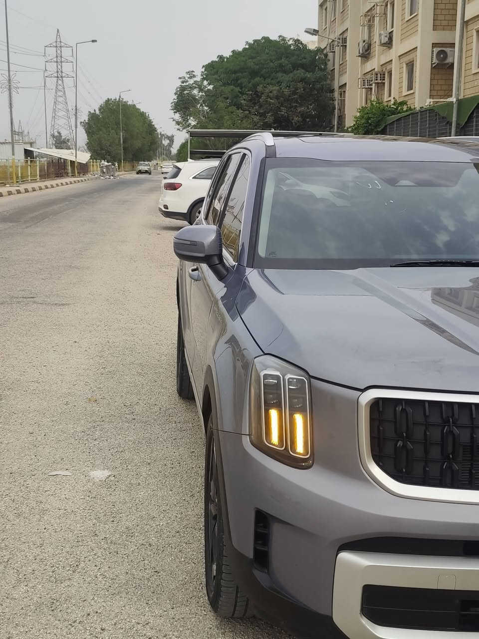 موديل 2024 شهداء بابل 
• فئة Ax

• محرك 3.8 لتر V6

• قير أوتوماتيك

• جلد

• مقاعد أمامية كهربائية

• شاشة كبيرة

• كاميرا خلفية

• حساسات أمامية وخلفية

• أنظمة أمان ومساعدة للسائق

• دخول وتشغيل ذكي

• باب خلفي كهربائي

• شاحن لاسلكي

• ستيرن متعدد الوظائف

• هاند بريك كهربائي + Auto Hold

• إضاءة LED

• سلايد روف كهربائي

• صوره الحادث ب المنشور 

• السعر 280

***********•
