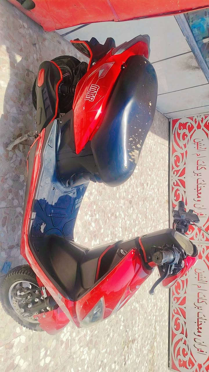السلام عليكم دراجه سكنس شحن 
دراجه بيها 6بطاريات بك للخلف مانع سرقه سرعه 65 شحنه الوحده تمشي 40كيلو بصمه2سويج 2 ملف 1200 اي استفسار خاص *********** مكاني بغداد الجديدة لأمين ثانيه السعر 500 وبيه مجال
