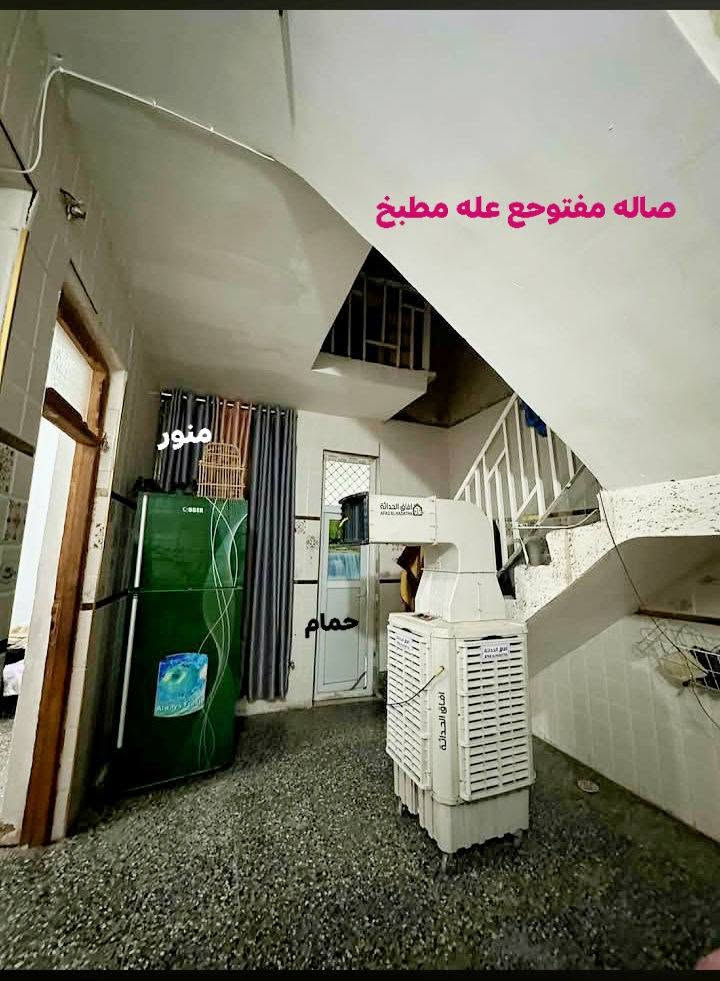 سلام عليكم
بيت اللبيع مساحه 75 متر مربـع الموقع الشعله شارع بيت موزان الستفسار خاص ..؟

نص مكتوب في الصور:
- صحیات خارجیه
- ستقبال
- مطبخ
- غرفت قياس 4X5
- صاله مفتوحع عله مطبخ منور حمام