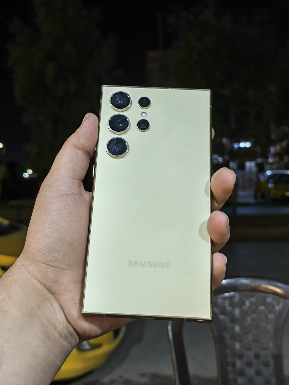 السلام عليكم 
متاح S24الترا جهاز نضافة كدام العين مبدل ضهر فقط 
ذ256 جهاز مال بيت السعر850 وبي مجال 
للاستفسار *********** حصرا
