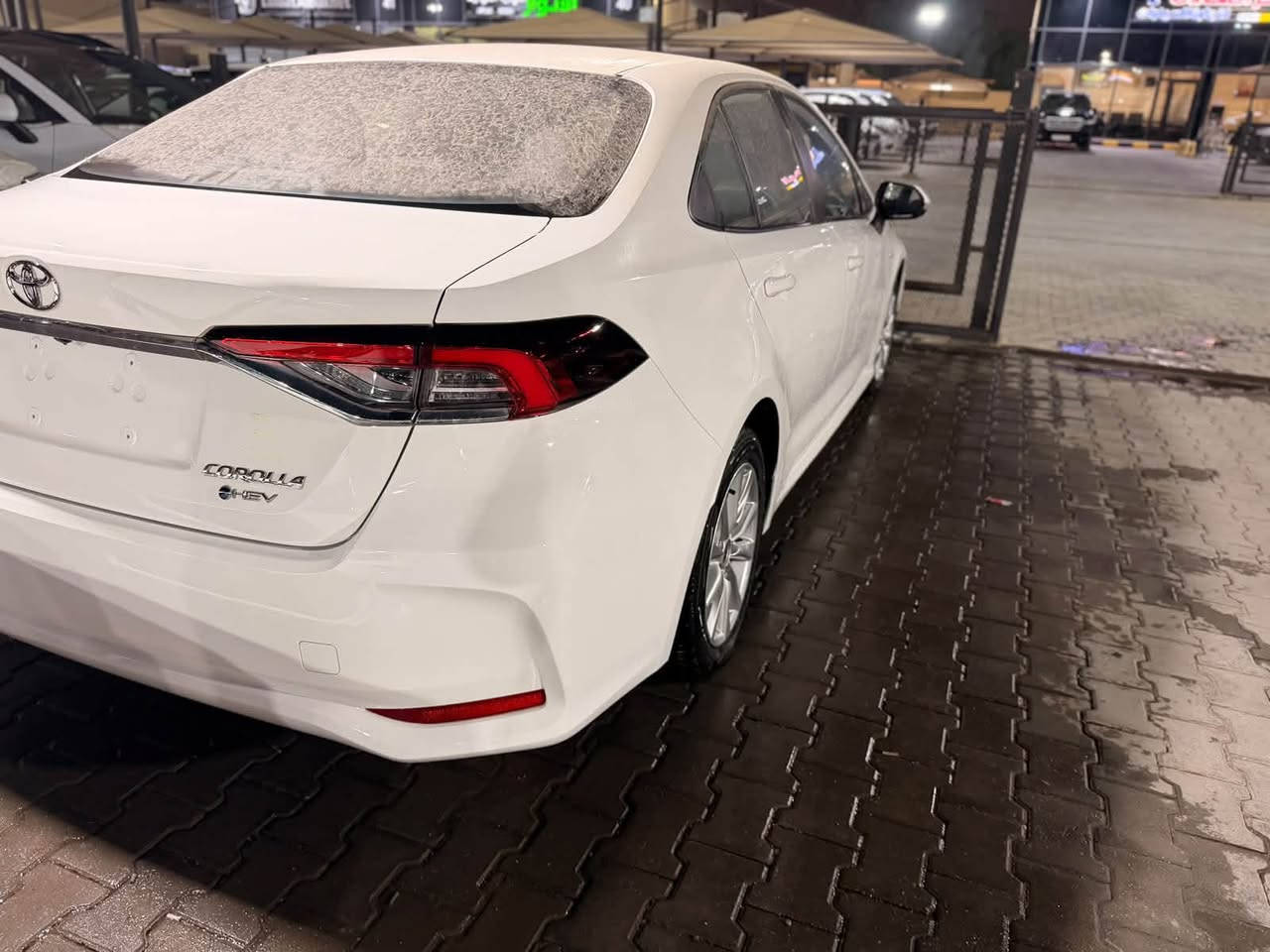 🚘 تويوتا كورولا هايبرد 2025
🇰🇼 وارد خليجي | زيرو صفر كم

✨ المواصفات والتجهيزات:
✅ محرك 1.8L هايبرد
✅ ناقل حركة أوتوماتيك
✅ 8 Airbags
✅ سلايد روف
✅ لايت زينون + LED
✅ جنوط ألمنيوم قياس 16
✅ إطارات 205/55R16
✅ مفتاح تشغيل بصمة
✅ دخول وتشغيل ذكي
✅ شاشة أصلية ديجيتال
✅ كاميرا خلفية
✅ مقاعد جلد أصلية
✅ تسخين المقاعد الأمامية
✅ مثبت سرعة Cruise Control
✅ تحديد المسار
✅ حساسات ضغط الإطارات
✅ حساسات أمامية وخلفية
✅ أوتو هولد Auto Hold
✅ نظام مانع الانزلاق
✅ ISOFIX
✅ تحكم بالمقود
✅ أوامر صوتية
✅ Bluetooth
✅ منافذ USB
✅ تبريد قطعتين
✅ منفذ 12V
✅ فحص أنظمة السيارة بالكامل
✅ تطعيمات داخلية ألمنيوم

📌 الحالة: زيرو صفر كم
🔥 بيع | شراء | مراوس

📍كربلاء المقدسة - مدينة المعارض النموذجية - معرض رقم 20

📞 للاستفسار والتفاصيل:
***********
***********

القمة لتجارة السيارات 🚘🏆
