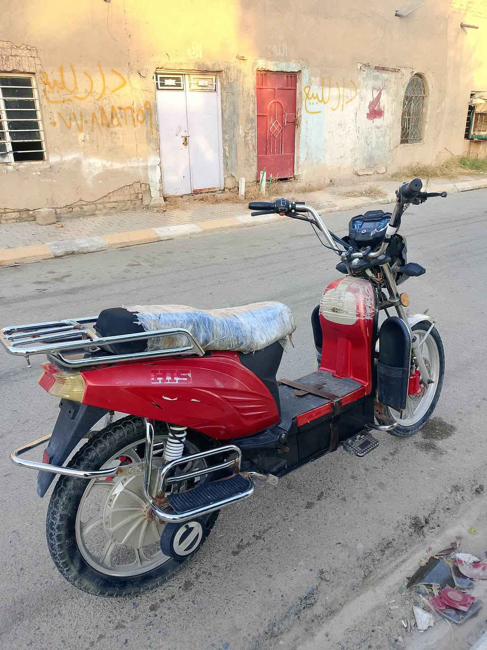 دراجة شحن للبيع بطاريات قبل شهرين مبدل جدد شرط لفحص كهربائيات شغالة سعرة 300
