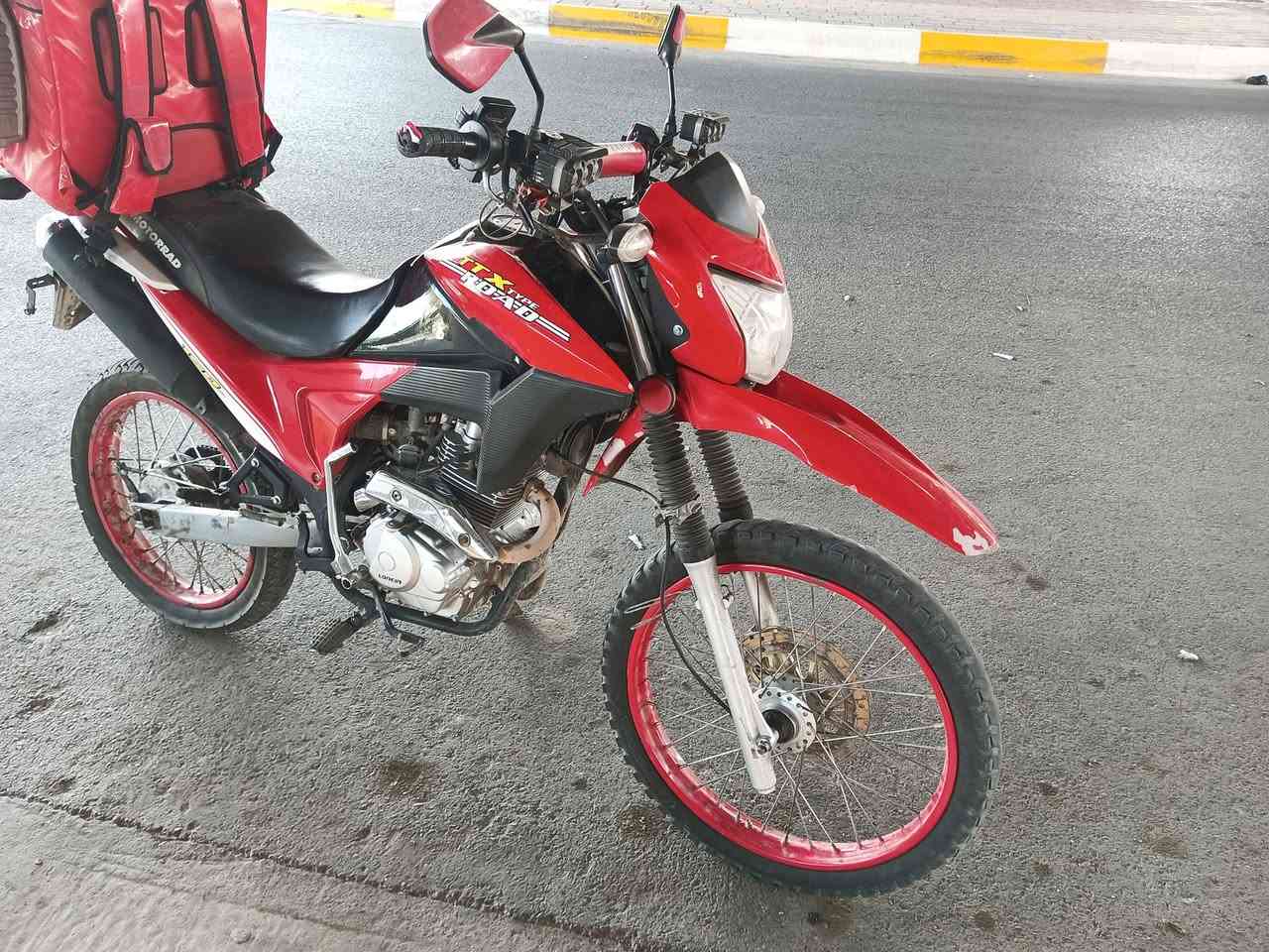 السلام عليك
دراجه لونسن قفاز للبيع 
الدراجه خير من الله مكينتها 150cc اقتصاديه وحلوه مرقم اربيل الدراجه خير من الله
سعرها مليون ونص 
***********
