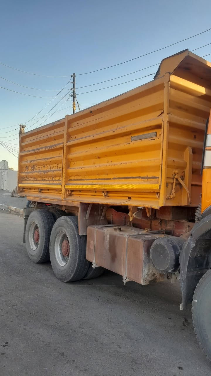 بدي البي للبيع طول 5 أمتار بدي جديد السعر ٢٧ ورق وبي مجال الاتصال ***********
