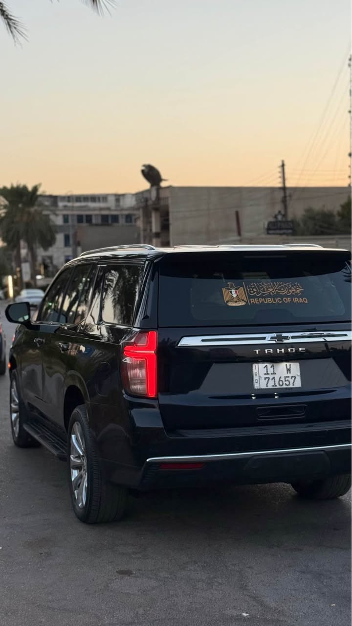 سلام عليكم 
للبيع تاهو موديل 2021 خليجي فئة ls 
محدث بريمير / رقم بغداد بأسمي تحويل ثاني يوم
السيارة لونها مميز بالنهار كحلي و بالليل اسوود 
ماشية 123 الف كيلو 
مواصفات التاهو العادية المعروفة 
السيارة صار بيها طخة هنا و انصبغ بيها بنيد و جاملغ و باب مفتوح 
سونار موجود
السيارة كلش حلوة و جاهزة ان شاءالله 
مكاني بغداد السيدية 
سعر السيارة 365 ورقة و بيها مجال 
*********** بغداد, العراق
