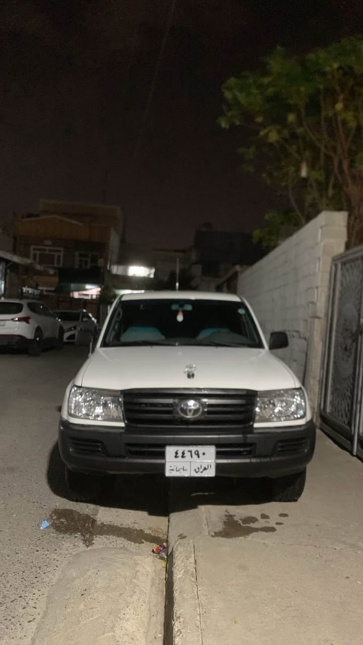 مؤنيكا • ٢٠٠١ • غاز وبنزين