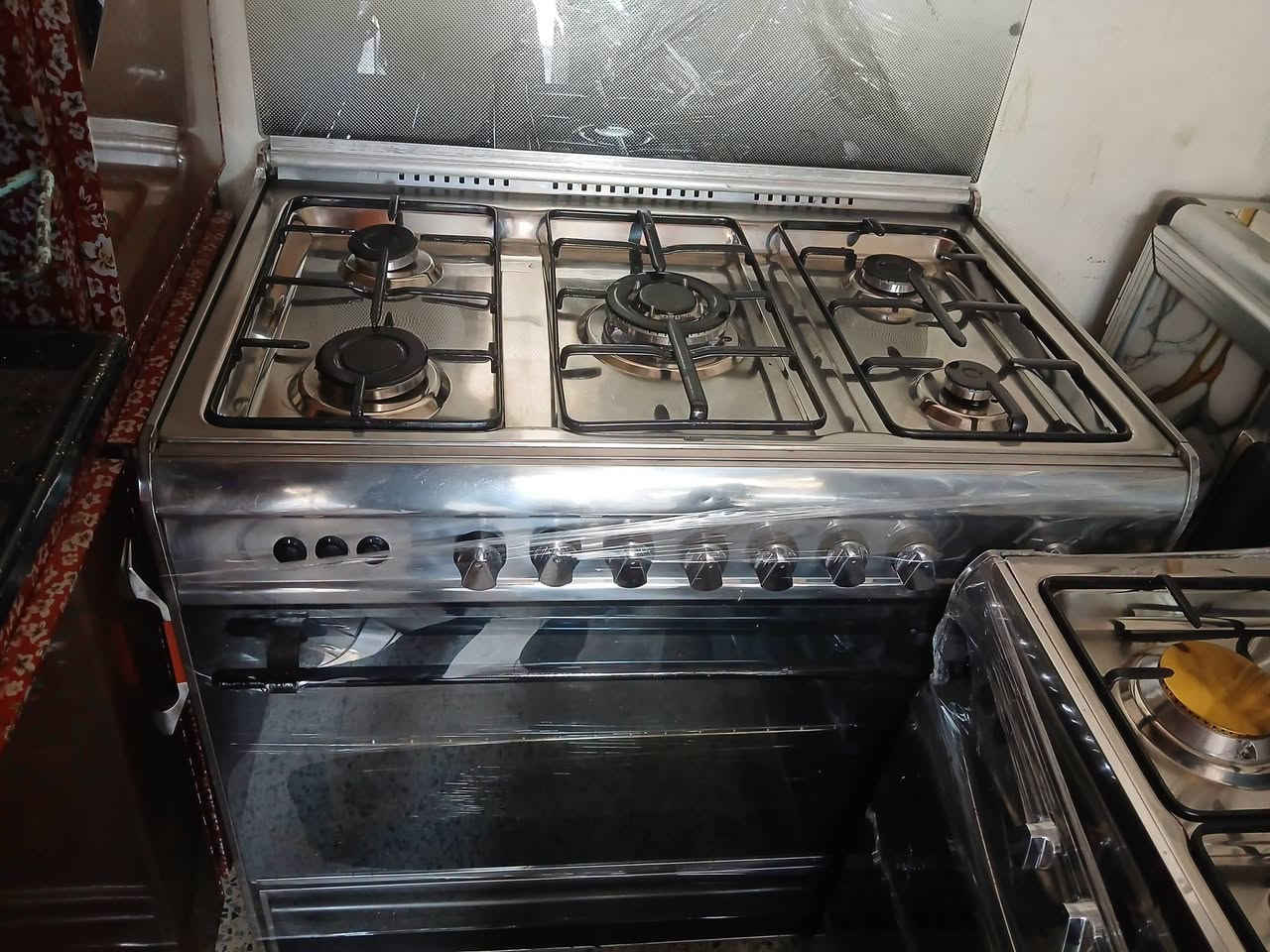 توفرت جميع الطبخات الباله درجة أولى
مصري ايطالي 
اسعارهم مناسبه جدا 
شرط شغل وضمان 
موقعي الشباب شارع الكليه مجمع حسين ابن الحجي 
***********

