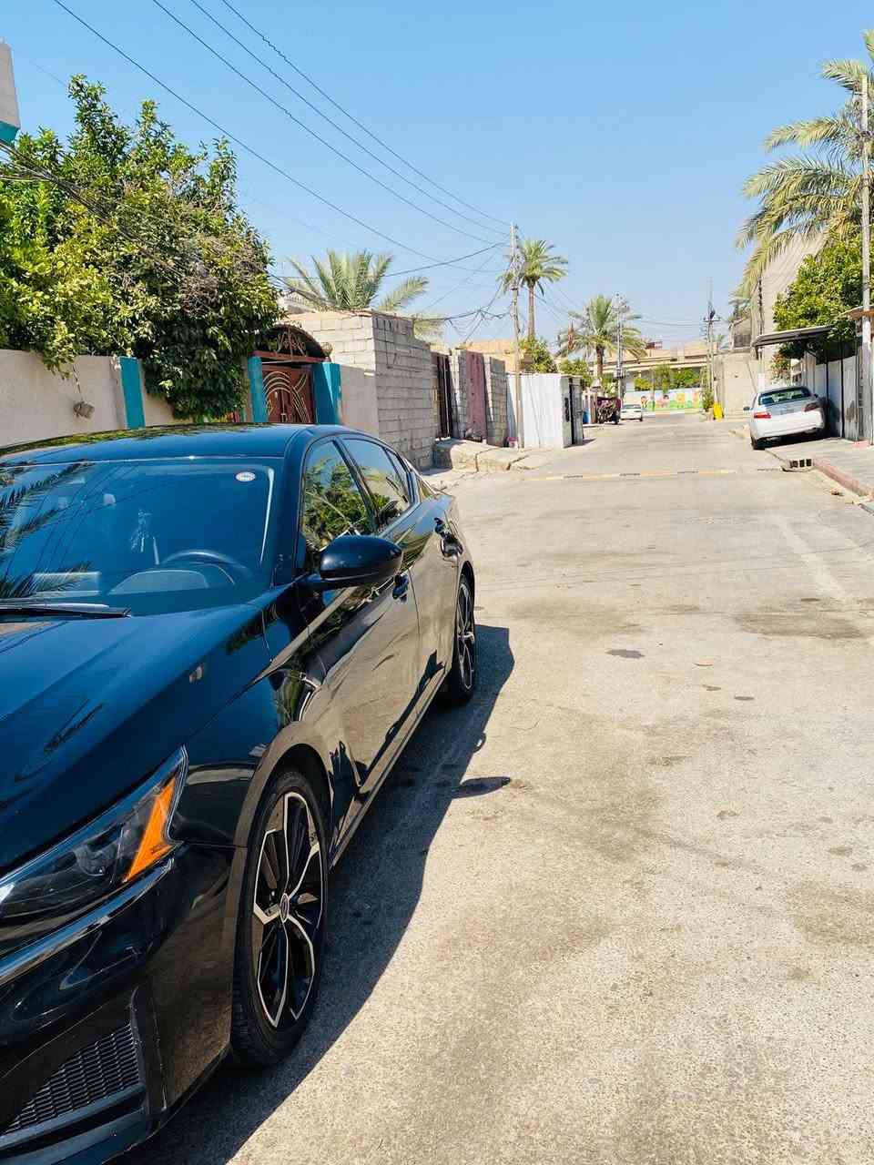 🚗 للبيع: نيسان ألتيما 2024 SR
رقم اسلمانيه بسمي ثاني يوم تحويل
• موديل: 2024
• الفئة: SR
• محرك 2.5 لتر اقتصادي وقوي
• كير أوتوماتيك CVT ناعم بالسواقة
• دفع أمامي 
• نظام التحذير من مغادرة المسار
• شاشة صغيره 
• تشغيل بصمه 
• مثبت سرعة
• نظام 360 للامان 
• صرفية اقتصادية 
شفتات استيرن
• سيارة عملية ومريحة
لعنوان اديالى المقداديه.     ***********
