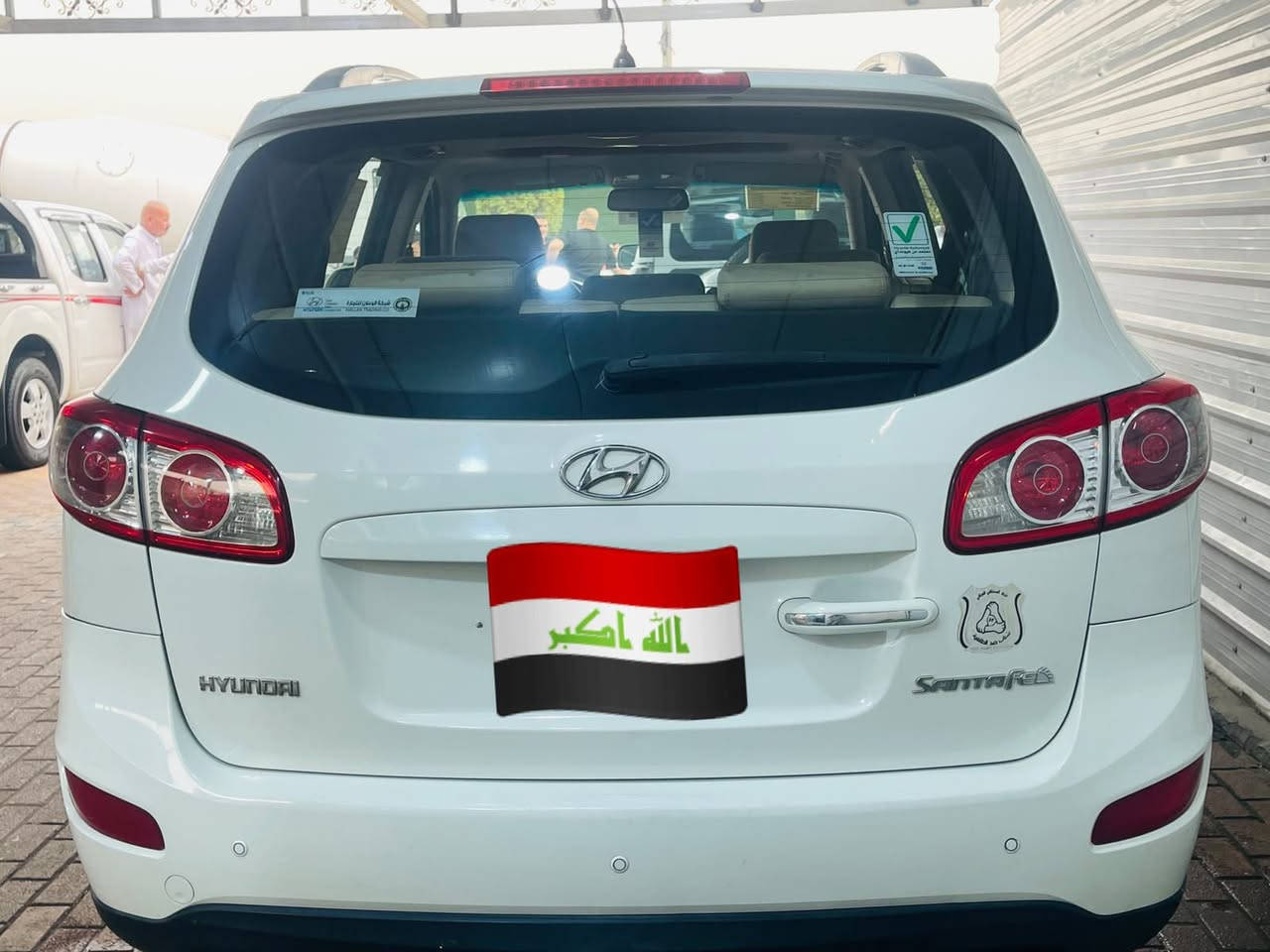 للبيع هونداي سنتافي موديل2012 خليجي 
مكينه غير مفتوح وكير غير مفتوح  
_______________________
مواصفات1/1سياره جديده ماشيه 83 ألف سويجات 2سياره فول شاشه تحكم ستيرن مري شفط شاير ترحيب  شاشه كأمره خلفيه فتحه سلايت حساسات خلفيه مكينه 4سلندر 7راكب تبريد ❄️3قطع  
_________________________
سنويه  مجددهلل2029
السفسار السعر اتصل 
رقم الهاتف ((***********)) 
مكاني بغداد الحبيبه
