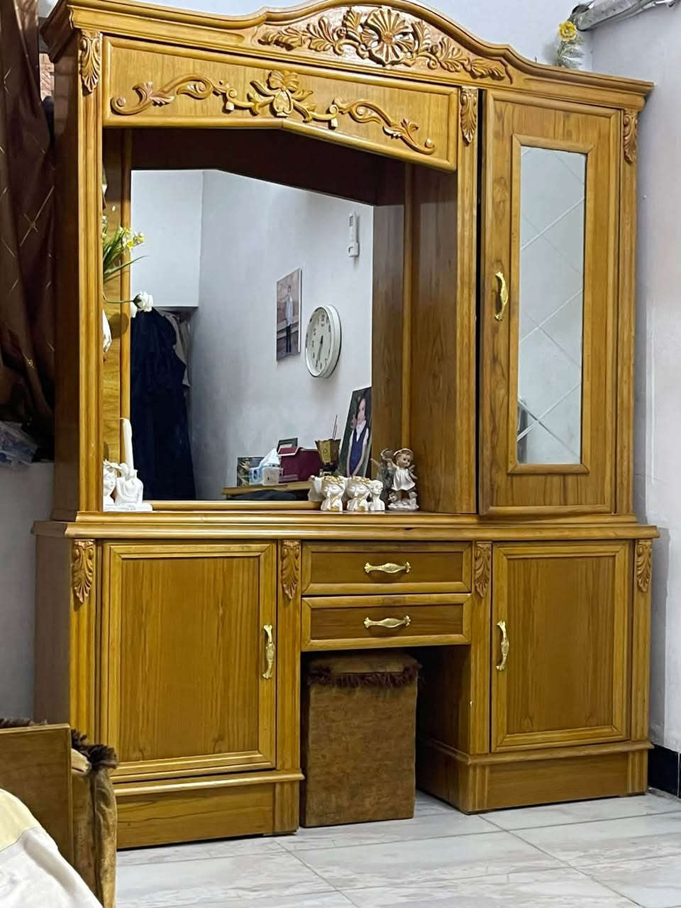 غرفة ضخمة صاج عراقي النظافة 90‎%‎المبلغ المطلوب      مليون و 800.   و بيه مجال بسيط.        العنوان بغداد العبيدي.   رقم التواصل       ***********

