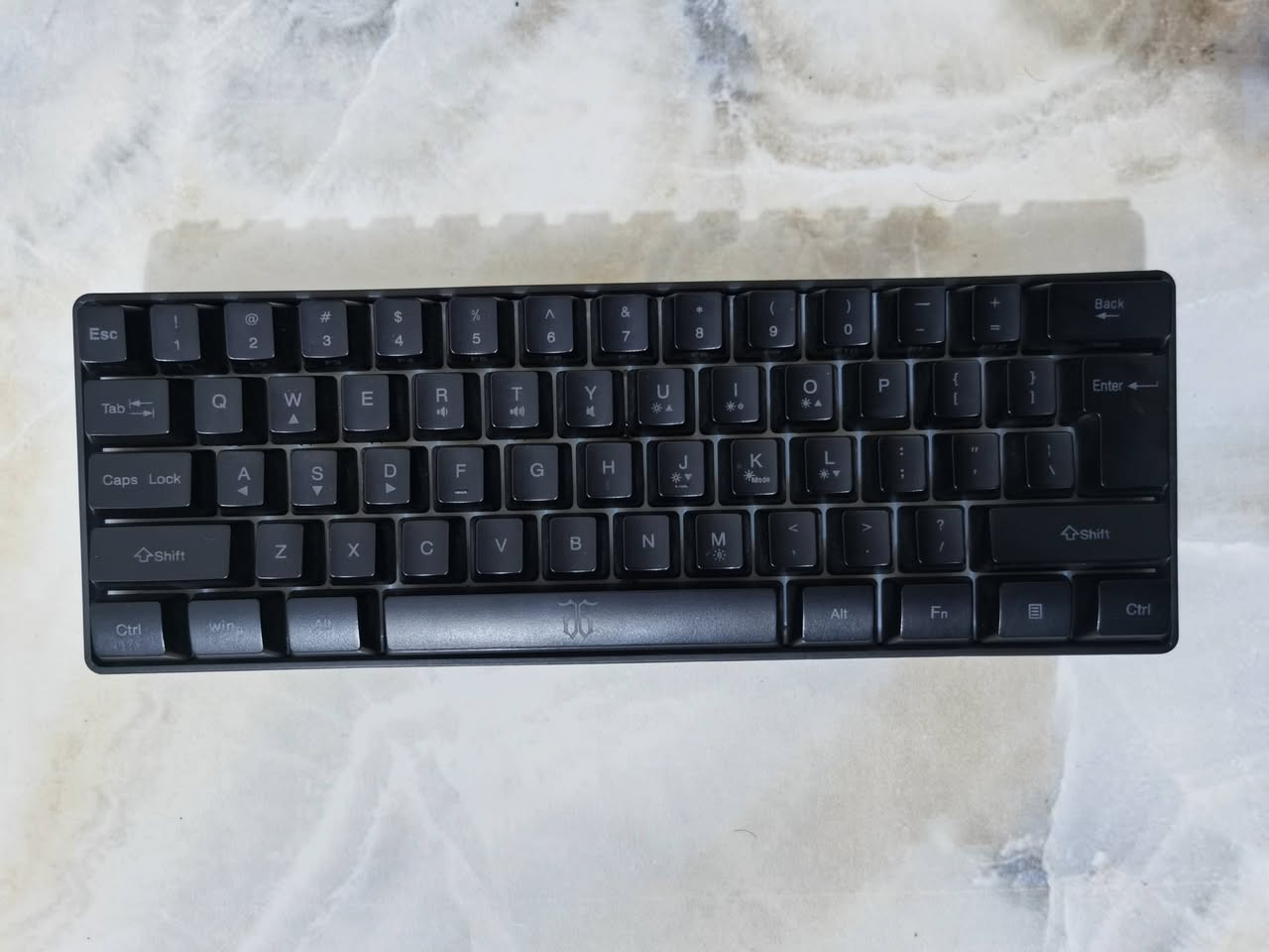 سلام عليكم
كيبورد ميكانيكي حجم مني وبي RGB
جديد ما مستعمل  أجاني بدون واير
شغال على PC الأكس بوكس والبلي ستيشن
السعر عالخاص
مكاني ذي قار
يتوفر توصيل لكل المحافظات
للتواصل ***********
