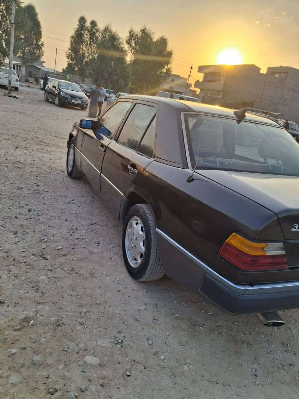 مارسيدس دب
موديل 89
سنويه للـ 29
رقم بغداد انگليزي
تحويل مباشر
تخم تاير + ويلكب
مصبوغه عام للجماليه بدون ضربه
كهربائيات كلها شغاله 
صدر امامي خلفي جديد 
محرك بطه ثنين ونص ديلكو
لا صرف ولا تبخير
قواعد دبلات بلاديه مابيهن اي خياس
تبريد شغال الدكمه أيسي عطلانه
السعر 37 وبيها مجال
مكاني ديالى المقداديه 
الاتصال ع هذا الرقم *********** بي واتساب
اتصال ***********
