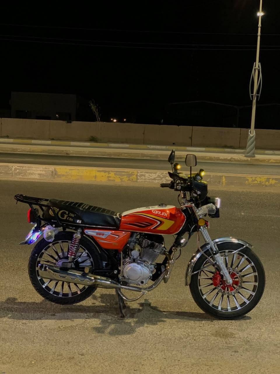 سلام عليكم أيراني للبيع موديل 25 محرك 200cc بل حقيقه احله من الصور نقص برغي مابي بعده
جديد كل نقص مابي هورنات وفتالات بي الموطور مصروف عليه هواي هورن بوش سعره 35 مكاني تأميم ورقه منفيس ويا. ***********
