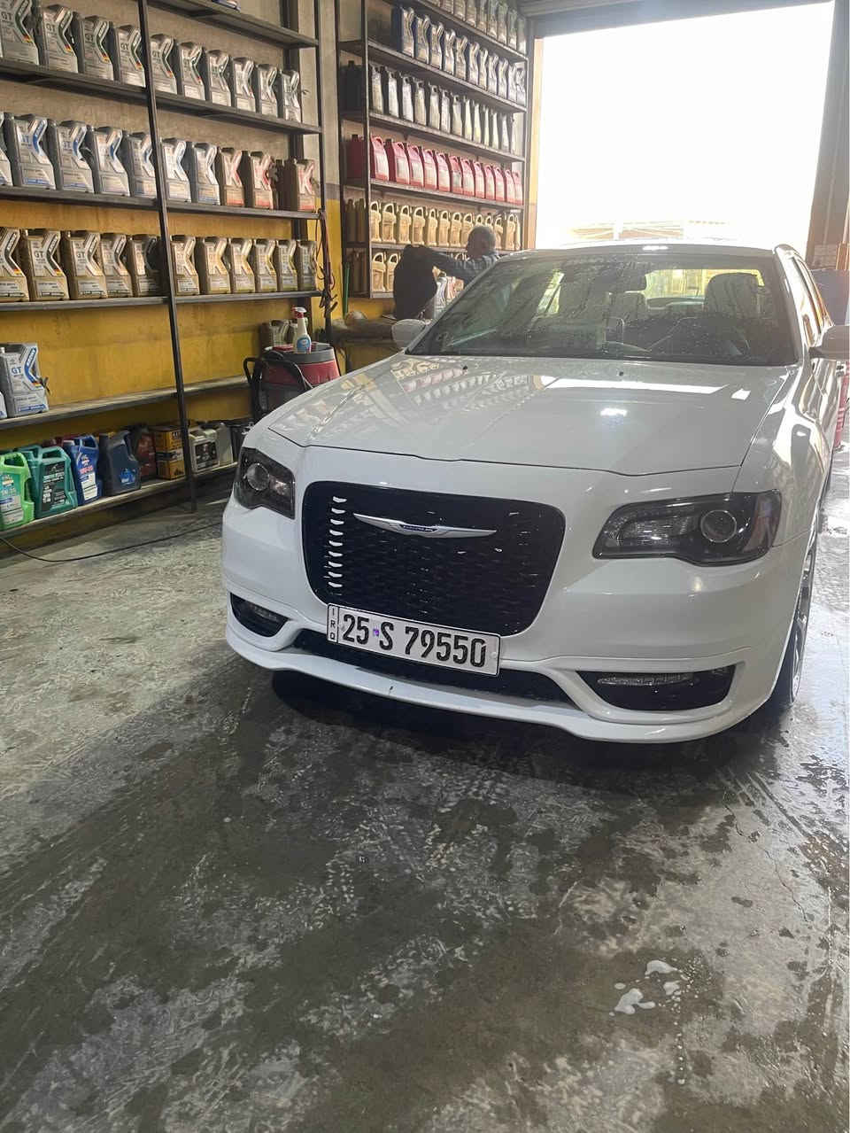 اوباما S موديل 16 

معروفه مواصفات ال S

رقم كركوك باسمي مشروع وطني

 جاهزه من كلشي تخم تاير جديد حادثه موظح بالصوره  

 سنويه جديده مكان السياره بابل

 السعر 205 وبيه مجال بسيط 

موبايل *********** حلة, بابل
