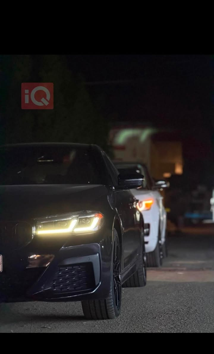 السلام عليكم BMW 530eام بكج  وارد امريكي   حادثهة.  موضح بلصورة  السيارة كاسرة بستم ابع على وضعهة  رقم بغداد  ومكانهة بغداد   
للتصال ***********
