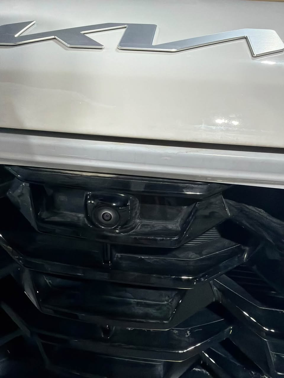 🚘🔥 كيا سورينتو 2026 | 6 سلندر

✨ زيرو — صفر كم
🇮🇶 مرقم بغداد
🛡️ ضمان المجموعة الدولية 5 سنوات

🔹 المواصفات:
• محرك 3.5 لتر V6 — 6 سلندر
• كامرات 360 درجة
• رادار خلفي
• توقف ذاتي
• حساسات جانبية
• حساسات أمامية وخلفية
• تقدم للأمام والخلف بتحكم ريموت
• داتا شو
• صندوق كهرباء
• تبريد 3 قطع
• جنطة كهربائية
• تشغيل بصمة
• دخول ذكي
• مثبت سرعة
• أنظمة أمان ومساعدة للسائق
• شاشة وسطية متعددة الاستخدامات
• تكييف أوتوماتيك

📍 مدينة معارض كربلاء المقدسة
🏢 معرض رقم 20 — العراقية

📞 للاستفسار:
***********
***********
