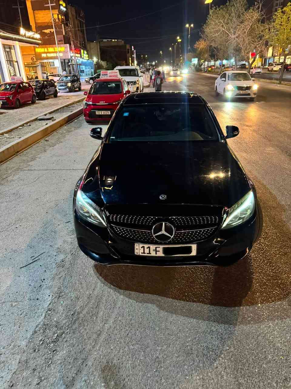 C300 السياره نضيفه ولا مسج بيه ماكو اي نقص بيه تخم تاير 2018 موديل فول مواصفات للبيع سعر 178 ماكو هيج سعر رقم بغداد بسمي *********** بدون ايرباك
