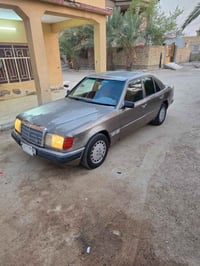 مرسدس دب ٣٠٠ • كفاله عامه • سوق الشيوخ