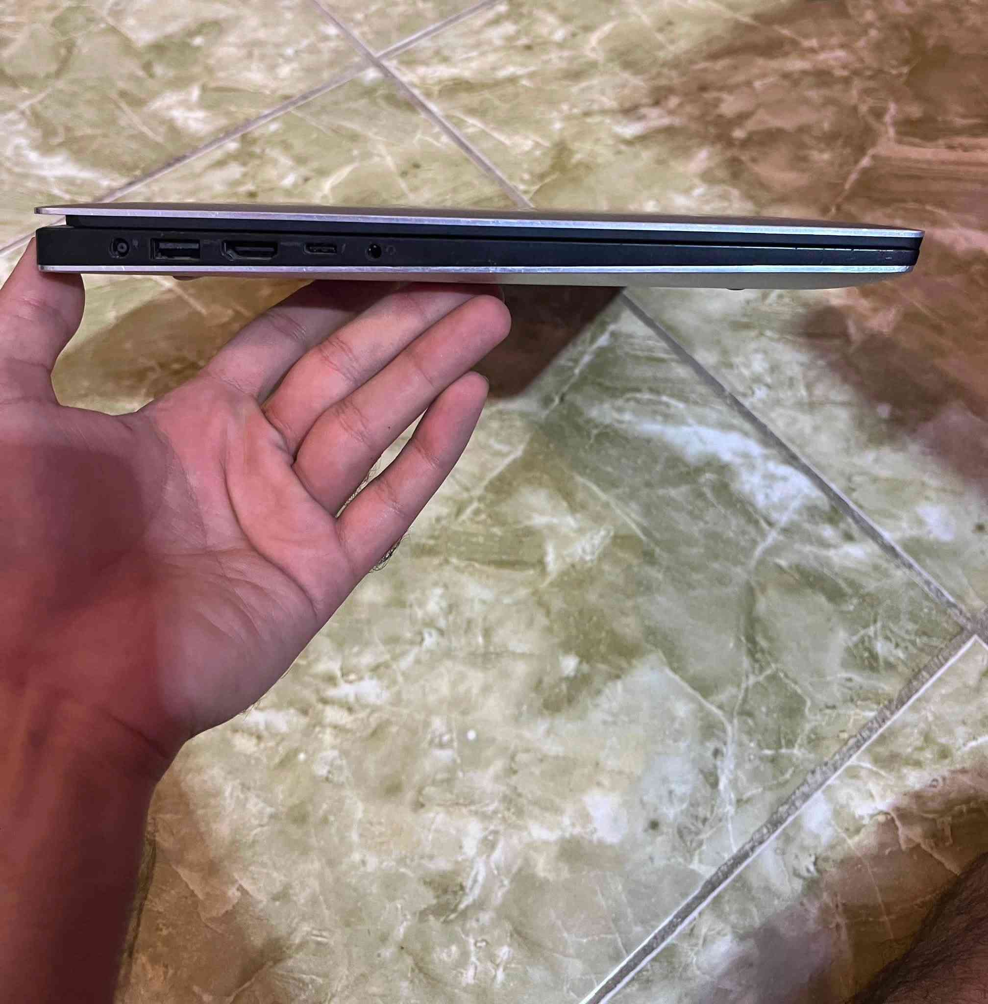 سلام عليكم 
لابتوب للبيع 
Dell precision 5530
الجهاز نظيف استعمال قليل
المواصفات 
شاشة لمس ونظام متفعل رسمي وباقي المواصفات بالصورة 
السعر 450
مكاني بغداد الحرية 
***********
