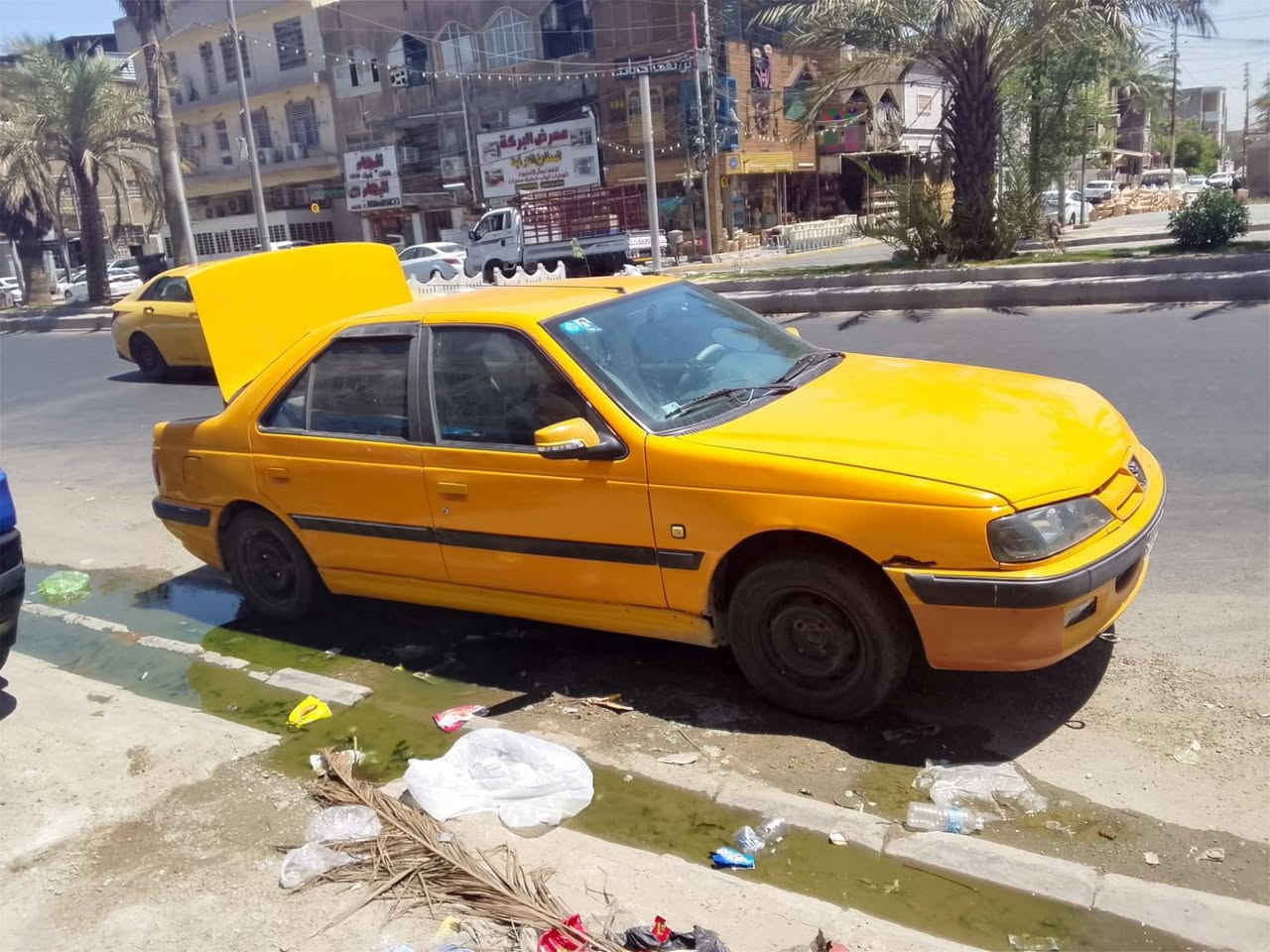 السلام عليكم
بيجو بارص للبيع 2018 غاز بانزين مكينه كير مكفولات 

صدر جديد كهربائيات تخم تاير باتري جديد رقم انكليزي تحويل ثاني يوم السعر خاص او واتس اب 

***********
