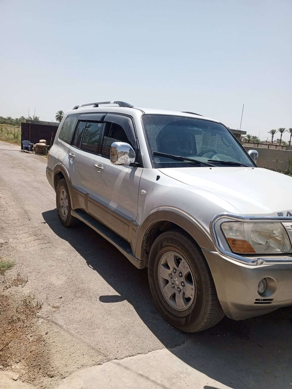🚗 للبيع سيارة بحالة ممتازة 🚗
🔹 النوع: ____باجيرو__
🔹 الموديل: ___2006___
🔹 المحرك: ___3000___
🔹 القير: أوتوماتيك /
🔹 اللون: ___ابيض صدفي
🔹 الفحص: ____نص الجاملغ الخلفي الايمن صبغ فقط__
🔹 دواخلها نضيفه شاشه تاب او تبريد 3 قطع 

✨ السيارة نظيفة ومعتنى بها وجاهزة للاستخدام دون أي ملاحظات، إن شاء الله.

💰 السعر: _____100$_  قابل للتفاوض
📍 الموقع: _بغدادالتاجي_____
📞 للتواصل: _***********_____

لمن لديه الجدية، يرجى التواصل. بالتوفيق للجميع 🤍

