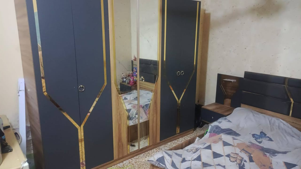 غرفه نوم تركيه • ٥ قطع • نضافه ٨٠%