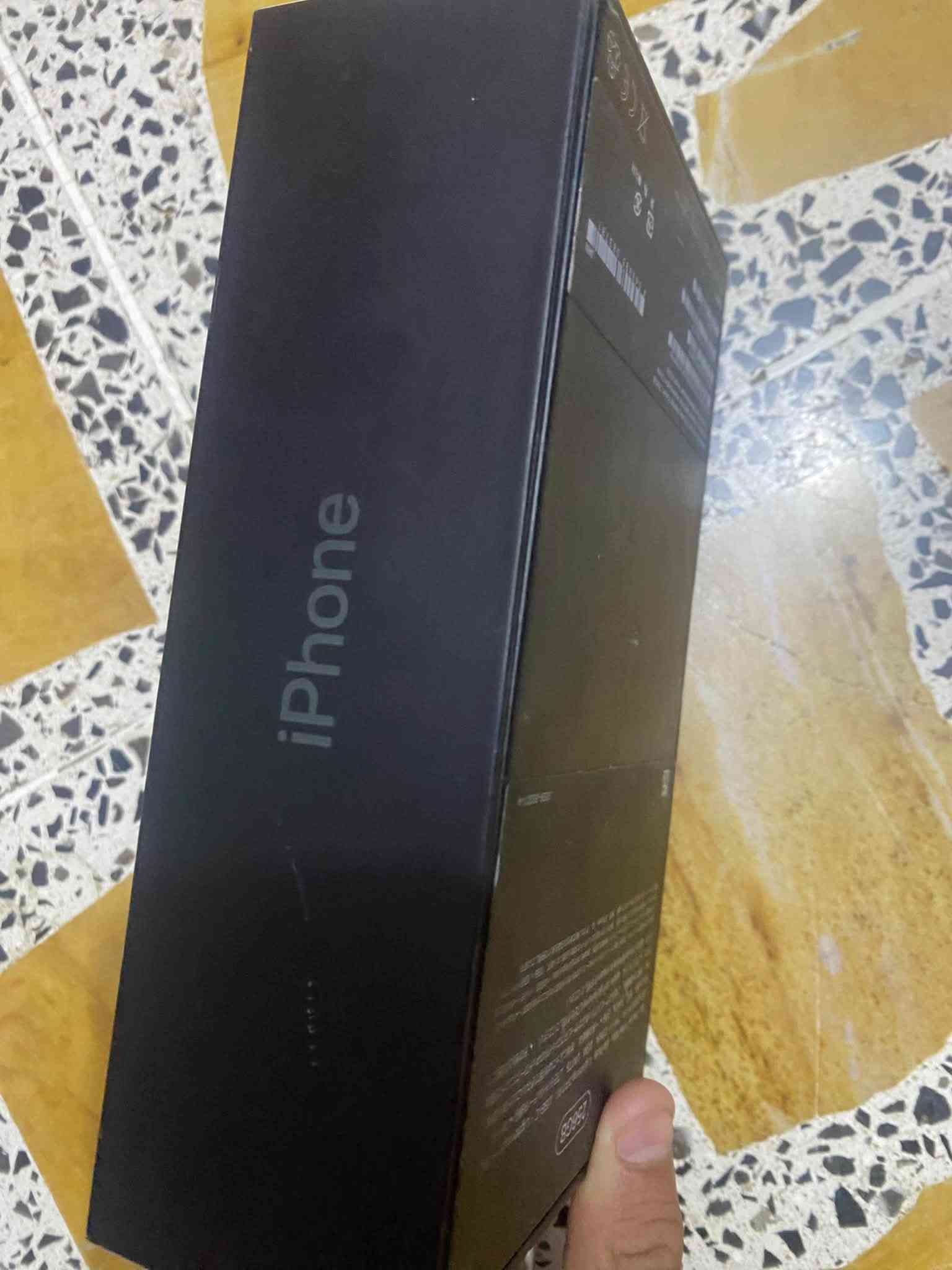 آيفون 11 برو ماكس • ٢٥٦ • بطارية ٧٣%
