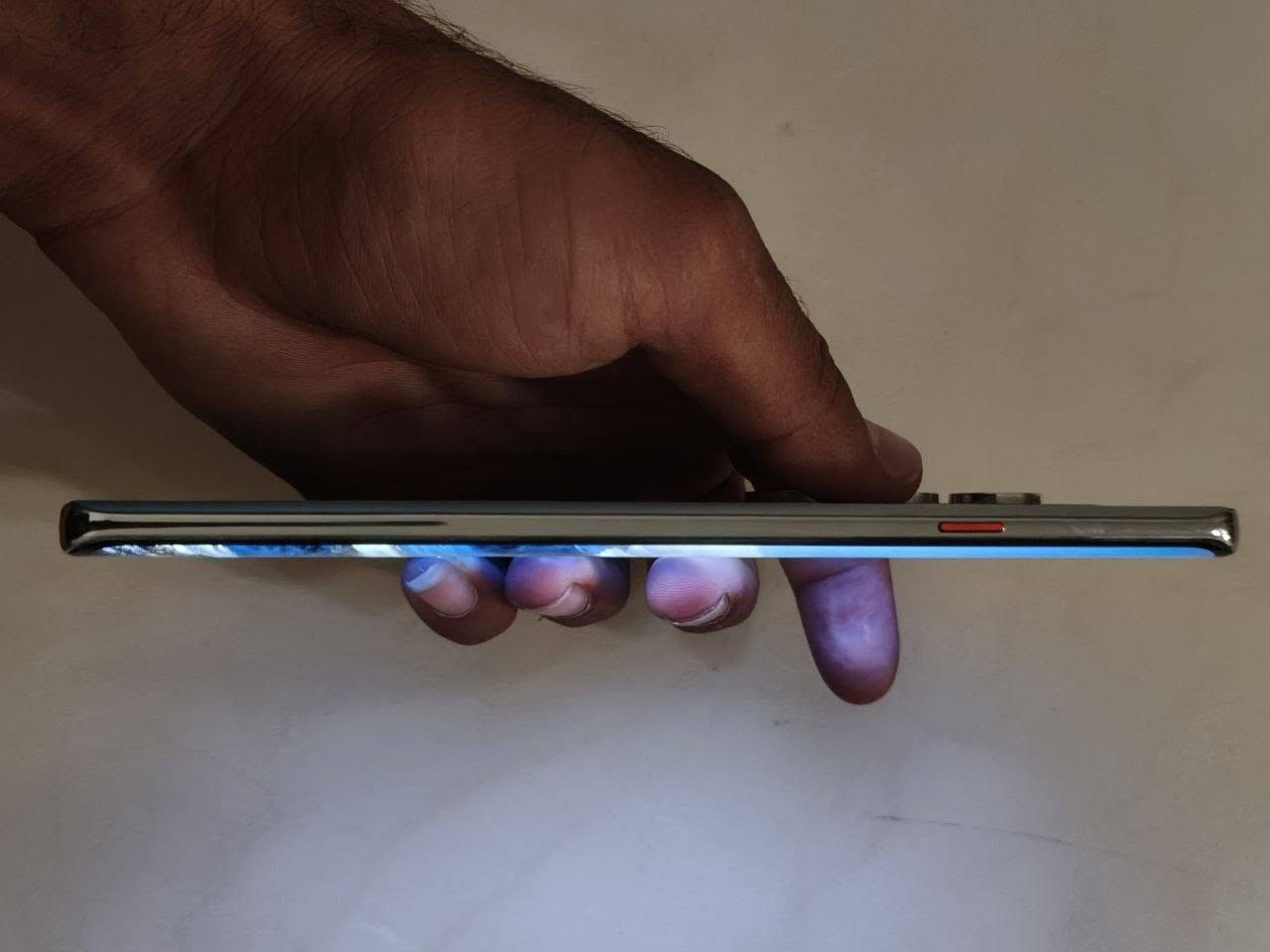 سلام عليكم 
تكنو كامون 40برو 5G
مستعمل نص شهر فقط
جهاز مكفول من كلشي شرط الفحص
ذاكرة (256)
الرام (24)
 البطارية(5200mAh) 
السعر (425) وبي مجال 
للتواصل الاتصال على الرقم
(***********)
