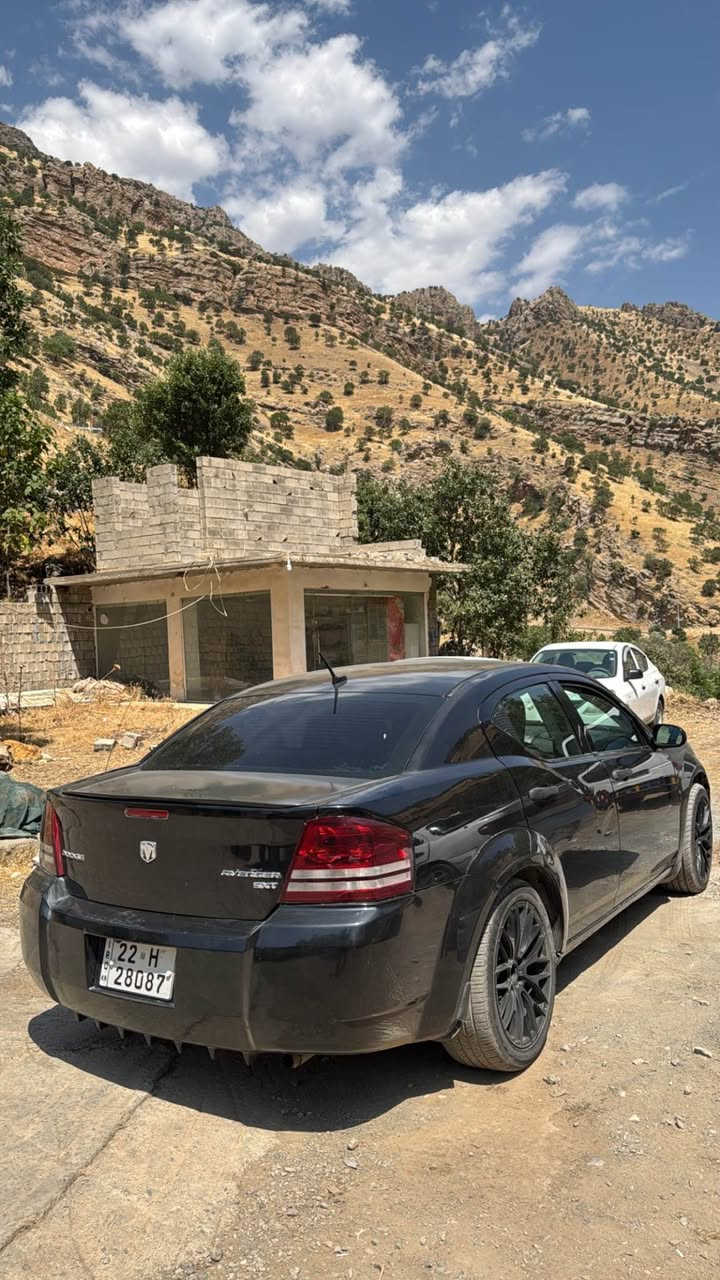 دۆج ئەڤانجەر ٢٠١٠ sxt قەپات مواسەفاتی مەكنە ٤ پستۆن مەكینە 2.4 مەرغوب 
‎سەیارەیەكی زۆر جوانو پاك و خاوێنە گێر و مەكینەی وتەبریدی بەشەرتە ئەشیای زۆر هەرزانە تەحویل وەكالە 
‎بەشەرتە رەقەمو سەنەوی نویە فولل مواسەفاتە
‎٢ پارچە سبوغە بێ ژۆری بێ ئرباگ
‎١٩٨ هەزار كیلۆمەتر رۆشتووە
‎مواسەفات
‎سوكان پاوەر
Abs
‎شاشە ئایپات
‎تەحدید سورحە
‎ویل SRT
‎جام كارەبا
‎تەبرید سارد وگەرم
‎مەكینە گەورە
‎سەیارەیەكی زۆر بێ كیشەیە
١ وەرەقەش غرامەی لەسەرە دوای مەحامەلە غرامەكە وەردەگریتەوە
سحر65 قەرەقە و مەجال
‎رقم:***********

‎حربی
‎دوج ئڤانجر ٢٠١٠ sxt 
‎سیارە قپات مواسەفات
‎٢ قتعە سبغ
‎بدون داخیل بدون ئرباگ
‎٤سلندر مكینە
‎مكینە٢.4
‎ماشیە١٩٨ كم
‎مكابح كهربائية، نظام منع انغلاق المكابح (ABS)، شاشة آيباد، نظام حماية من الشمس، عجلات SRT، زجاج كهربائي، مكيف هواء بارد وساخن، محرك كبير، سيارة بحالة ممتازة.
‎الأوراق المطلوبة65 ورقة مجال.
*********** أربيل, العراق
