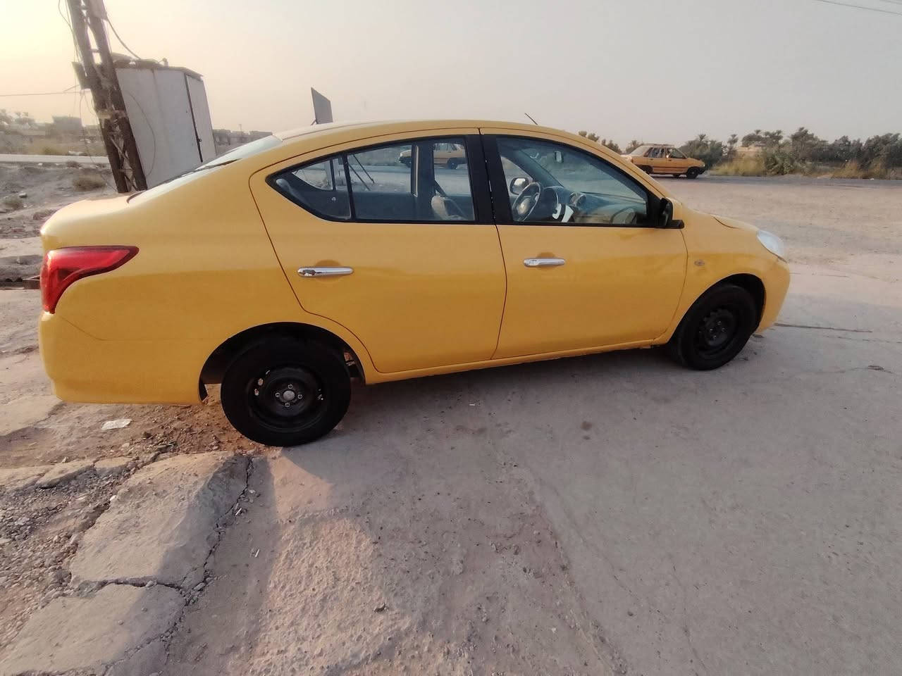 سني هندي ٢٠١٣ صبغ جديد مكينة جديدة صدر كامل جديد تبريد ثلج العنوان بغداد ***********
