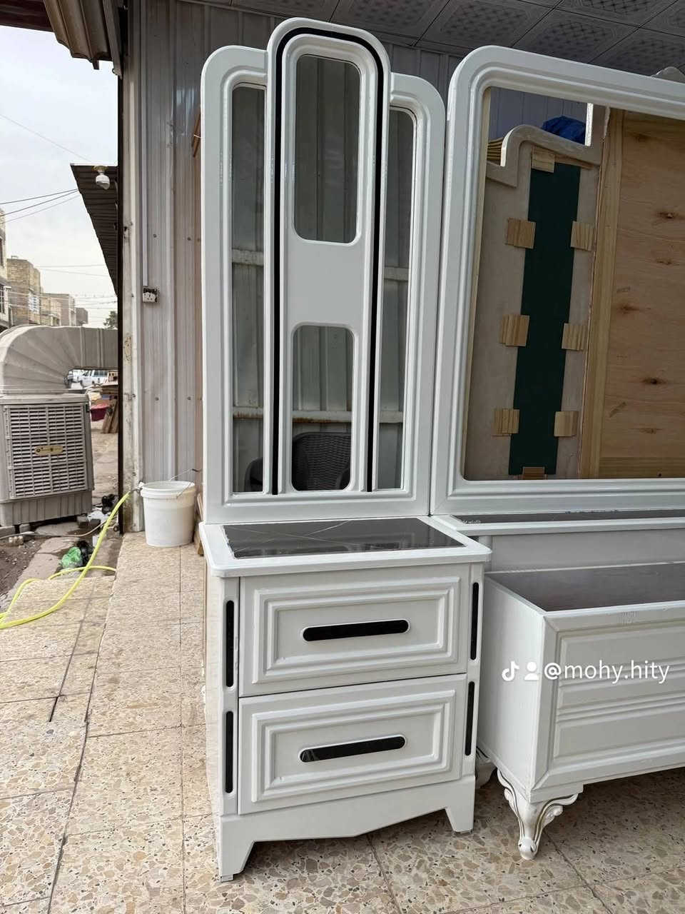 ✅2.250مليونين  🔴نجارة عراقية 100‎%‎ درجة  اولى  > تتكون من 11 قطعه          ✨مجمع الحاج صالح للاثاث العراقي ✨✅ اناره بلسرير 3 الوان متغير ✅✅وجه الكنتور خشب MDF11 ملم ✅داخل الكنتور صاج طبيعي 4ملم✅الظهر جرجوبة شد براغي ✅القاعدة الارضية للكنتوروالزاويه بلوك صاج ✅السقف للكنتورً والزاويه بلوك صاج ✅ارتفاع الكنتور255سم ✅عرض  الكنتور320 سم✅عرض الكنتور مع زاوية الملابس435 سم ✅شازلون خزان✅طابورية جلوس اضافية ✅اناره بلسرير متغير 3 الوان                     🔴السعر 2.250  فقط 🔴🔻 العنوان :  * الانبار . هيت. حي المعلمين 
***********
***********

