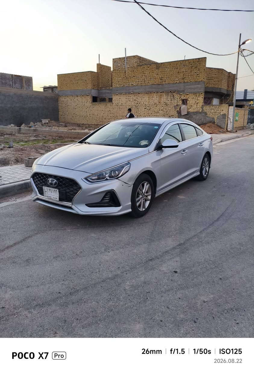 السلام عليكم
سوناتا للبيع موديل 22 حادثها جاملغ وبنيد بدون دواخل وارد كوري غاز بلادي
 مواصفات السياره معروفه تحكم ستيرن كامل مري شفط حساس خلفي جنطه ذكيه حساس اطارات تبريد تدفئه  تانكي 90, لتر ياخذ مكاني واسط المركز السعر  155 وبيها مجال  
للأستفسار ***********
