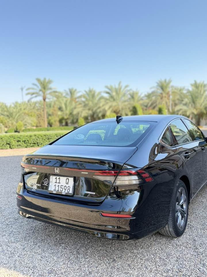 السلام عليكم 
للبيع هوندا اكورد 2024هايبرد 
مواصفات :ExLماشيه 93721م 
السعر 20500 $
سنويه بأسمي تحويل مباشر 
📍الانبار الفلوجه 
رقم الموبايل ***********

