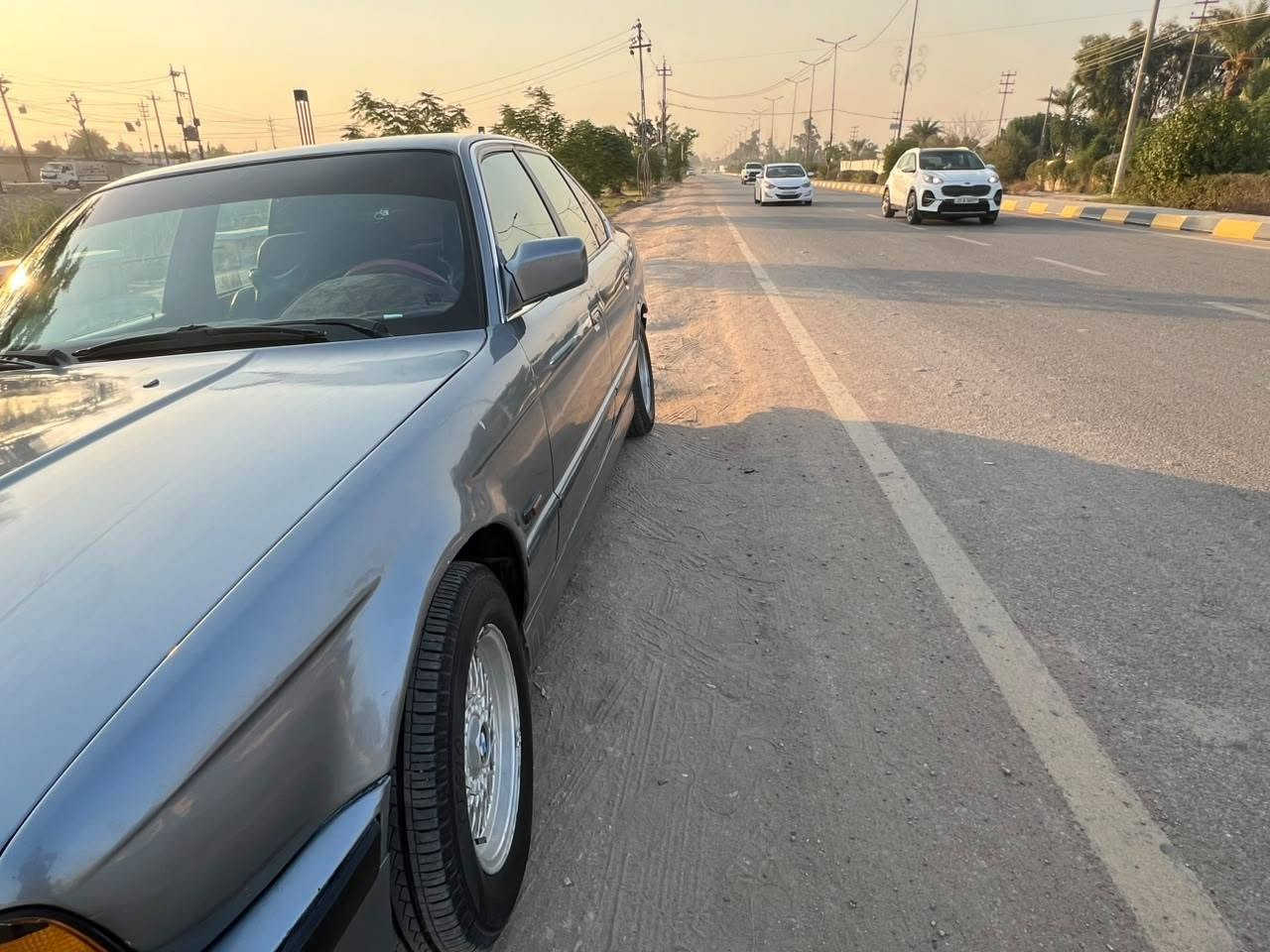 السلام عليكم بيم ام حجم ٥٢٥ محرك مفتوح كير اوتو كفاله تبريد وي السويج اشاير لايت زنون شاده ب٣٥٠ سكن عدسه السياره مكفوله من الضربه القويه تخم تاير جديد باتري جديد حدايه جديده كهربائيات كلهه شغاله سياره مجهزهه عل اخير سعرهه ٤٨ ومجالها حك الجيه رقم دولي تحويل ثاني يوم مكاني بابل جبله *********** الشراي يتصل وبيه خير ويدلل
